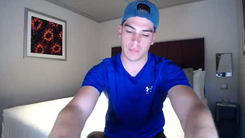 _aesthetic online show from 11-25-25, 05:57