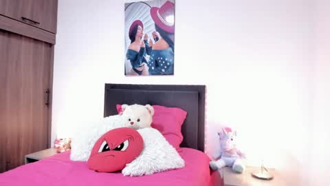 Snapshot of _alana_grey_ chatting on 05-01-26, 12:43 _alana_grey_ online show from 05-01-26, 12:43