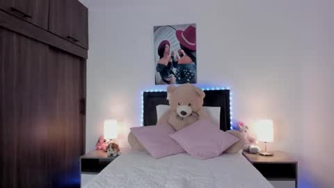Snapshot of _alana_grey_ chatting on 05-05-26, 12:24 _alana_grey_ online show from 05-05-26, 12:24