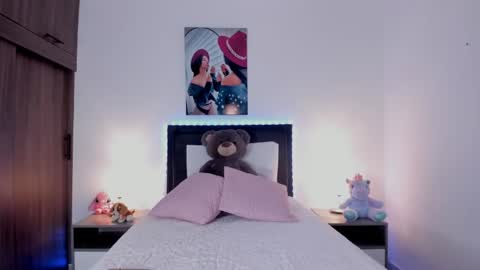 Snapshot of _alana_grey_ chatting on 05-09-26, 11:59 _alana_grey_ online show from 05-09-26, 11:59