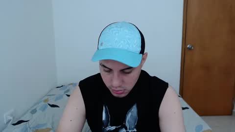 Snapshot of _alex20_ chatting on 01-31-25, 04:17 Alex online show from 01-31-25, 04:17