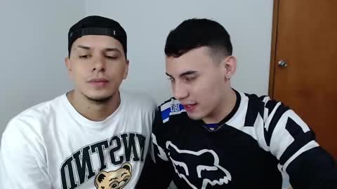 Snapshot of _alex20_ chatting on 02-08-25, 11:34 Alex online show from 02-08-25, 11:34