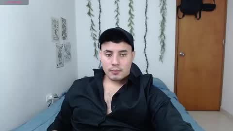 Snapshot of _alex20_ chatting on 01-09-26, 02:58 Alex online show from 01-09-26, 02:58