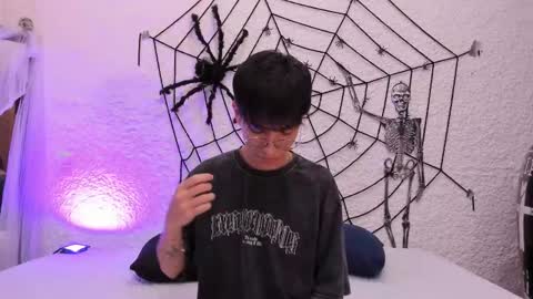 Snapshot of _alexandersawyer_ chatting on 10-10-25, 04:33 Alexander online show from 10-10-25, 04:33