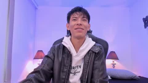 Snapshot of _alexandersawyer_ chatting on 11-05-25, 12:16 Alexander online show from 11-05-25, 12:16