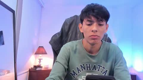 Snapshot of _alexandersawyer_ chatting on 11-07-25, 01:55 Alexander online show from 11-07-25, 01:55