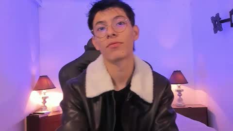 Snapshot of _alexandersawyer_ chatting on 11-28-25, 11:57 Alexander online show from 11-28-25, 11:57