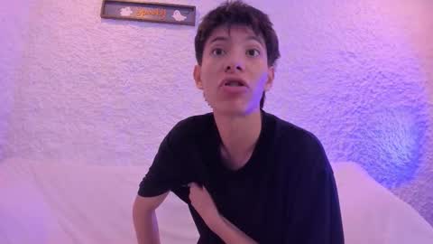 Snapshot of _alexandersawyer_ chatting on 12-04-25, 08:45 Alexander online show from 12-04-25, 08:45