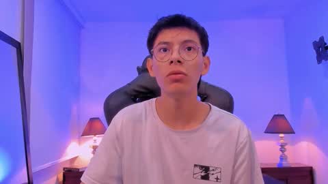 Snapshot of _alexandersawyer_ chatting on 12-15-25, 09:35 Alexander online show from 12-15-25, 09:35