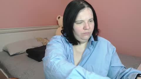 Snapshot of _alexandra_ray_ chatting on 11-19-25, 05:40 _alexandra_ray_ online show from 11-19-25, 05:40