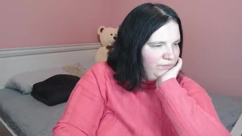 Snapshot of _alexandra_ray_ chatting on 11-21-25, 11:31 _alexandra_ray_ online show from 11-21-25, 11:31