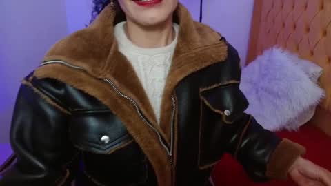 Alexandra online show from 02-14-25, 06:34