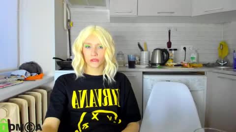 Snapshot of _alice_kitty chatting on 12-15-24, 01:00 Gaylord online show from 12-15-24, 01:00