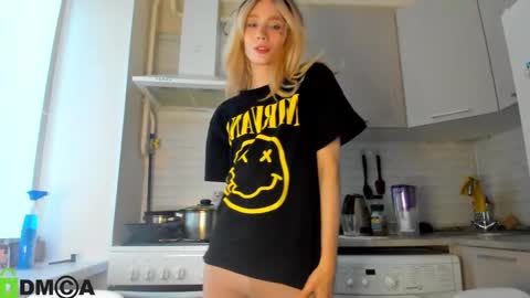 Snapshot of _alice_kitty chatting on 12-26-24, 09:44 Gaylord online show from 12-26-24, 09:44