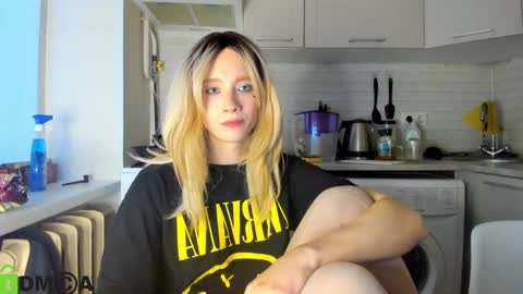 Snapshot of _alice_kitty chatting on 12-26-24, 12:49 Gaylord online show from 12-26-24, 12:49