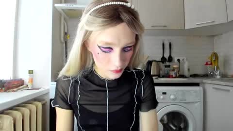 Snapshot of _alice_kitty chatting on 01-15-25, 08:41 Gaylord online show from 01-15-25, 08:41