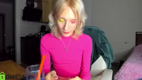 Snapshot of _alice_kitty chatting on 11-18-25, 10:31 Gaylord online show from 11-18-25, 10:31