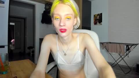 Snapshot of _alice_kitty chatting on 11-29-25, 06:49 Gaylord online show from 11-29-25, 06:49