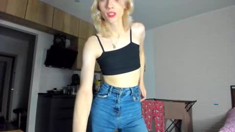 Snapshot of _alice_kitty chatting on 12-02-25, 09:36 Gaylord online show from 12-02-25, 09:36