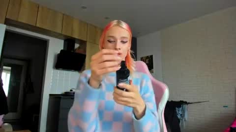 Snapshot of _alice_kitty chatting on 06-18-26, 09:14 Gaylord online show from 06-18-26, 09:14