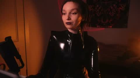 Snapshot of _alicemorrison_ chatting on 06-24-26, 06:29 Alice Morrison Mistress Datura online show from 06-24-26, 06:29