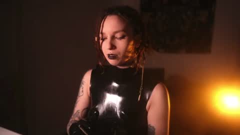 Snapshot of _alicemorrison_ chatting on 06-29-26, 06:30 Alice Morrison Mistress Datura online show from 06-29-26, 06:30