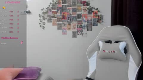 Snapshot of _alissaa_ chatting on 12-01-25, 11:26 Alice online show from 12-01-25, 11:26