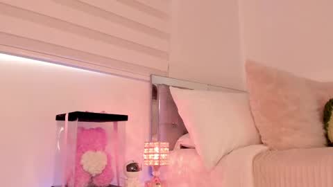 Snapshot of _alissonrose chatting on 04-29-26, 07:53 Karo online show from 04-29-26, 07:53