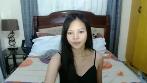 Snapshot of _amberxxx chatting on 02-17-25, 06:59 Amber online show from 02-17-25, 06:59