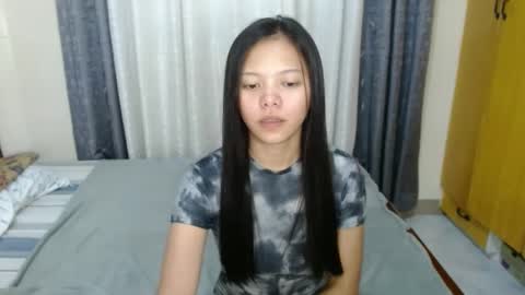 Snapshot of _amberxxx chatting on 02-28-25, 07:35 Amber online show from 02-28-25, 07:35
