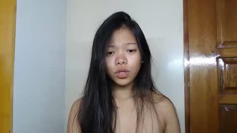 Snapshot of _amberxxx chatting on 12-15-25, 11:53 Amber online show from 12-15-25, 11:53