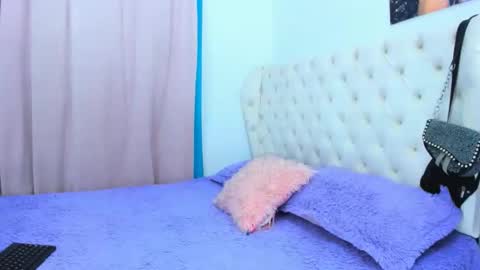 Analia online show from 03-01-25, 03:21