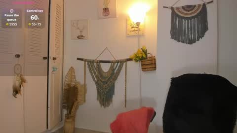 Snapshot of _anaruiz chatting on 05-13-26, 01:03 Ana Ruiz online show from 05-13-26, 01:03