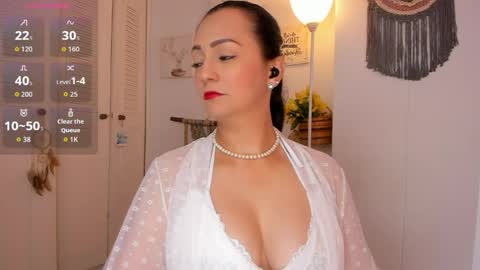 Snapshot of _anaruiz chatting on 06-02-26, 04:53 Ana Ruiz online show from 06-02-26, 04:53