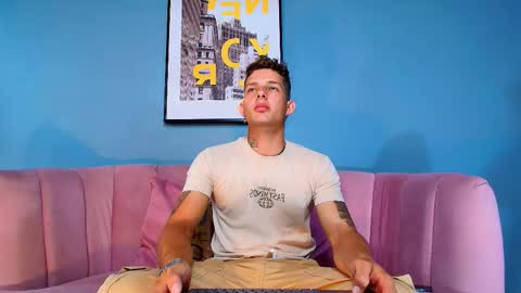 Snapshot of _angel_rivera chatting on 02-28-26, 11:06 Angel Rivera online show from 02-28-26, 11:06