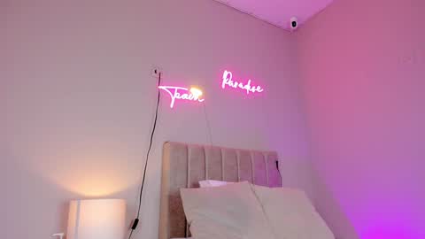 ngela  online show from 01-10-25, 11:33