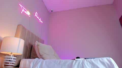 ngela  online show from 02-05-25, 11:55