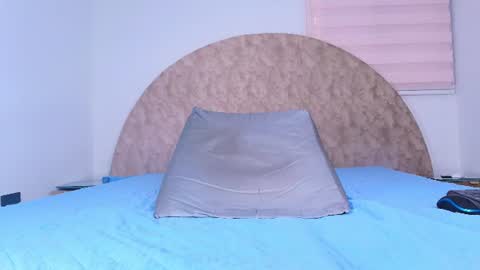 Snapshot of _aniisha_ chatting on 07-19-26, 07:17 Any online show from 07-19-26, 07:17