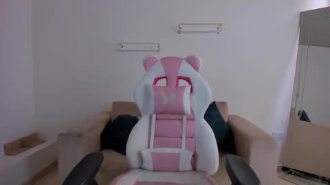    online show from 11-15-25, 02:46