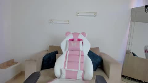    online show from 11-27-25, 12:07