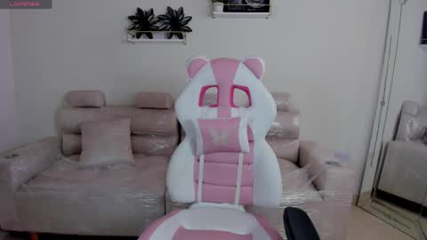 Snapshot of _april_smith_ chatting on 04-23-26, 12:26 online show from 04-23-26, 12:26