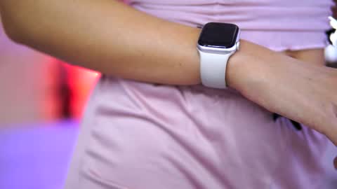 Arielle online show from 12-16-25, 08:30