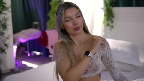 Arielle online show from 07-02-26, 06:41