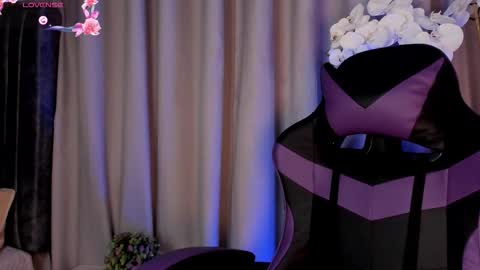   online show from 12-18-25, 01:28