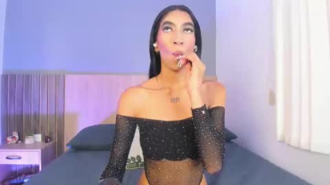 Snapshot of _ashly_77 chatting on 10-03-25, 07:44 Ashly online show from 10-03-25, 07:44