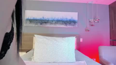 Snapshot of _ashly_77 chatting on 10-26-25, 06:36 Ashly online show from 10-26-25, 06:36