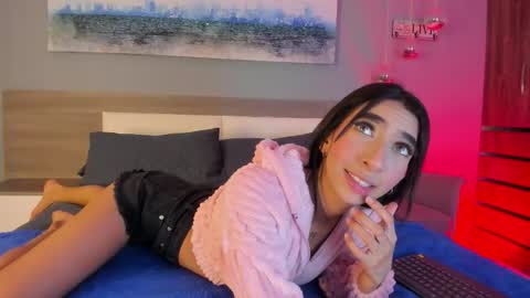 Snapshot of _ashly_77 chatting on 11-06-25, 07:37 Ashly online show from 11-06-25, 07:37