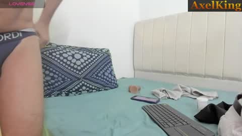 Axel online show from 07-15-26, 02:22