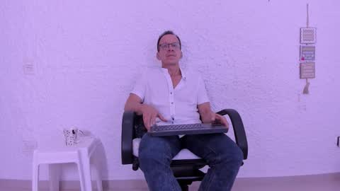 _axelking_ online show from 02-20-26, 11:32