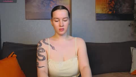 Snapshot of _b00bss_ chatting on 11-20-25, 08:36 Jess online show from 11-20-25, 08:36